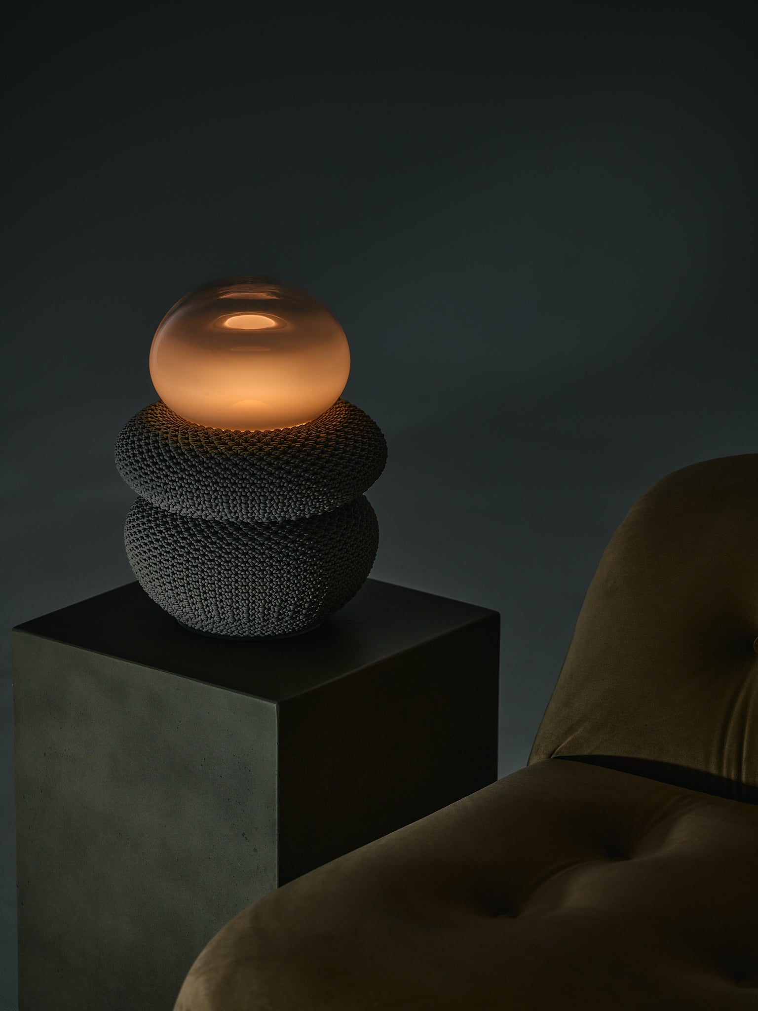 UNI LAMP DARK ASH