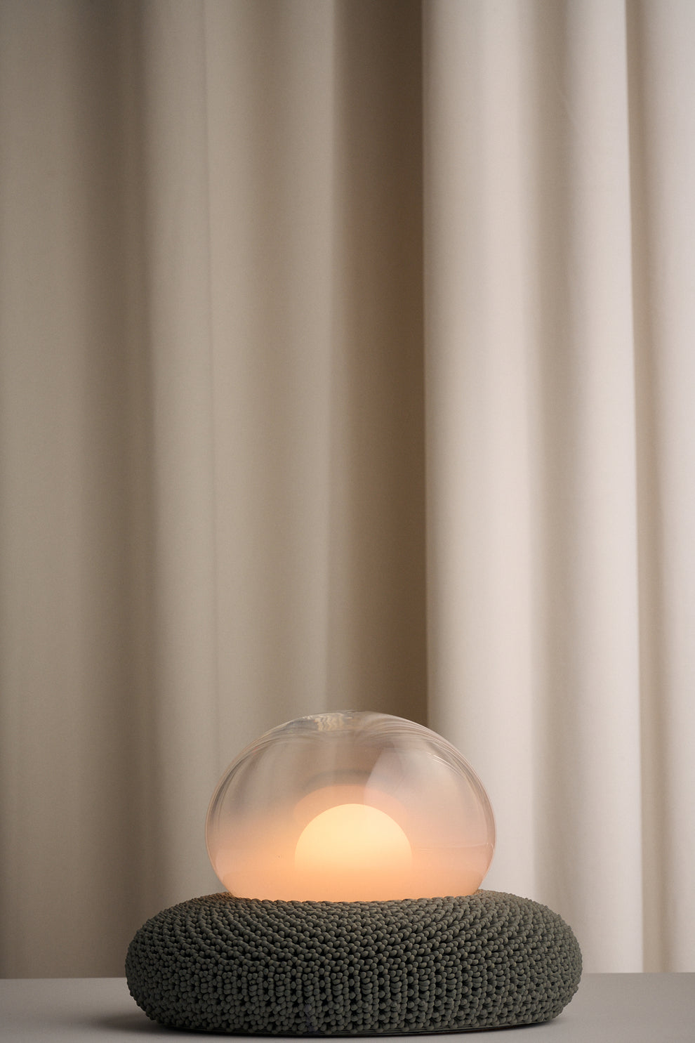 UNI SINGLE LAMP | DARK ASH