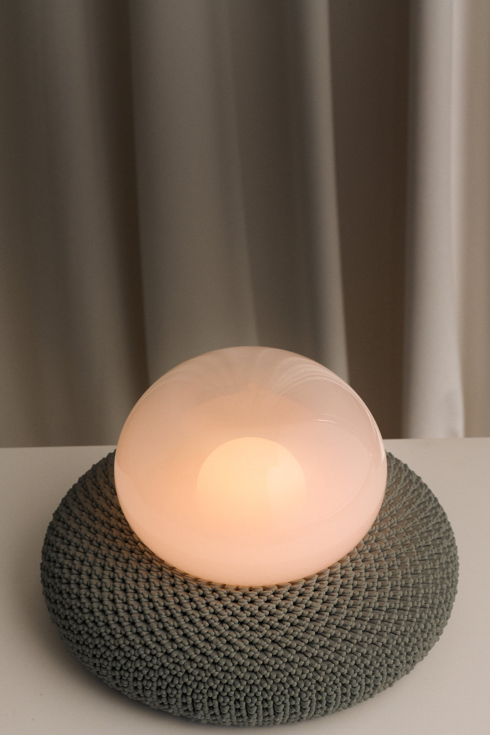 UNI SINGLE LAMP | DARK ASH